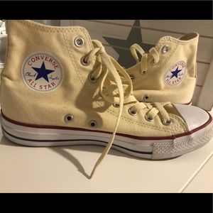 High Top Converse sneakers